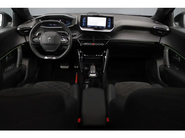 Peugeot 2008 1.2 PureTech GT Pack Aut8 | 2021 Benzine 2