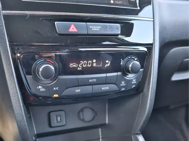 Suzuki Vitara 1.5 Hybrid Select 2023 Hybride Benzine 21