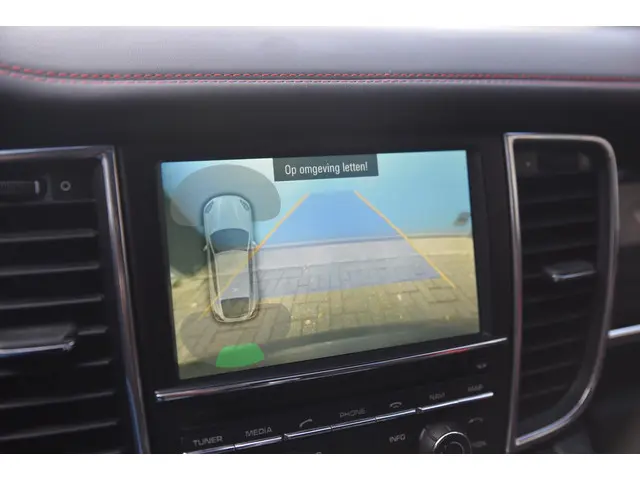 Porsche Panamera 4.8 GTS 2012 Benzine 35