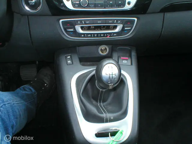 Renault Scénic 1.2 TCe Bose 2013 Benzine 9
