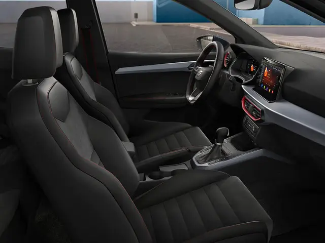 SEAT Arona 1.0 EcoTSI FR Business Connect 2025 Benzine 5