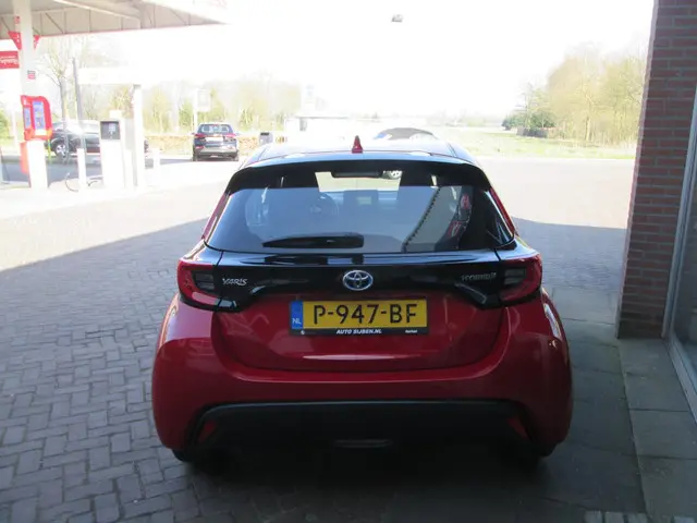 Toyota Yaris 1.5 Hybrid Dynamic 2022 Hybride Benzine 3