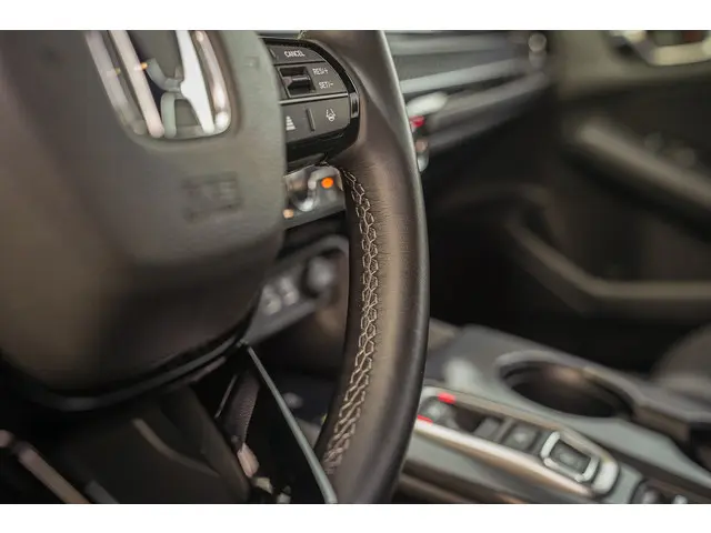 Honda Civic 2.0i e:HEV SPORT 2023 Hybride Benzine 43