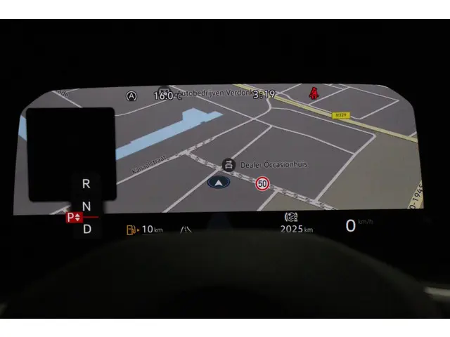 Volkswagen Golf 1.5 eTSI DSG R-Line 2022 Benzine 2