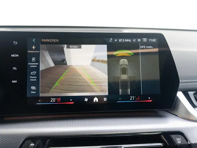 BMW X1 sDrive18i 2025 Benzine 38