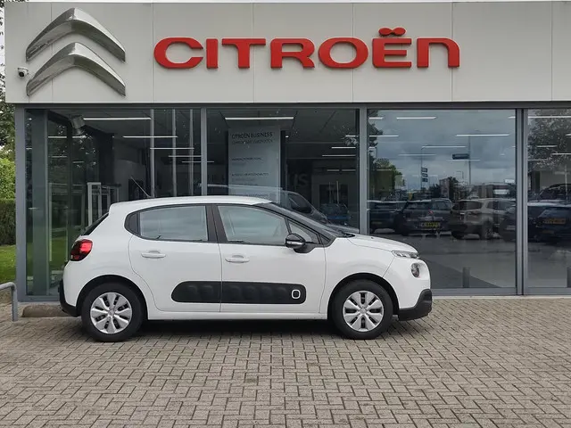 Citroën C3 1.2 PureTech Feel 105g 2017 Benzine 4