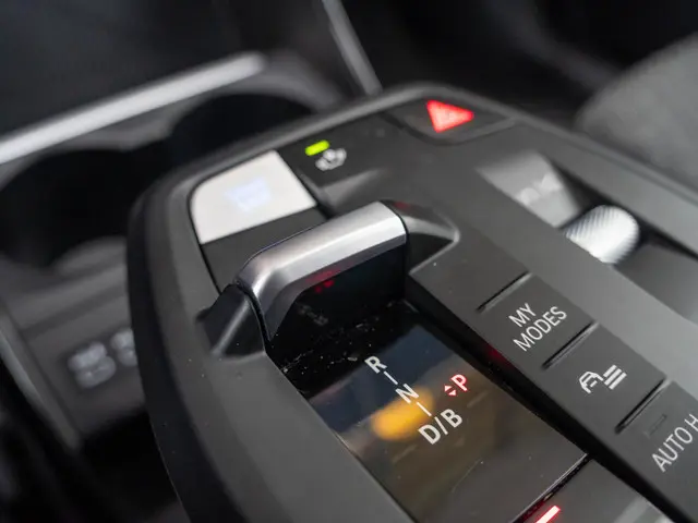 BMW iX1 xDrive30 2023 Elektrisch 12