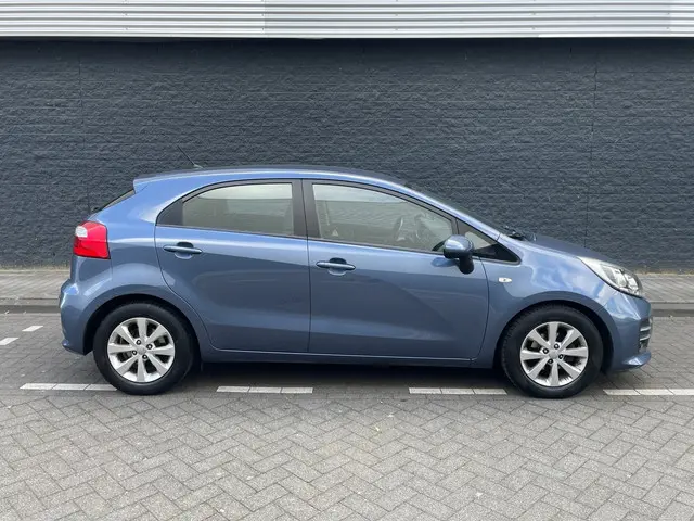 Kia Rio 1.2 CVVT ComfortLine 2015|Airco|Cruise 2015 Benzine 3