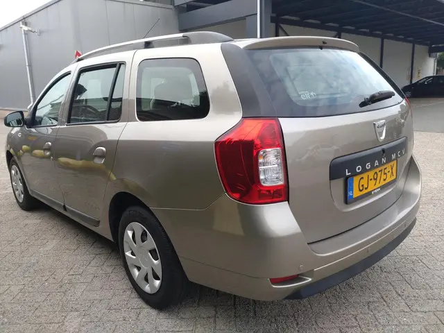 Dacia Logan MCV 0.9 TCe Lauréate 2015 Benzine 4