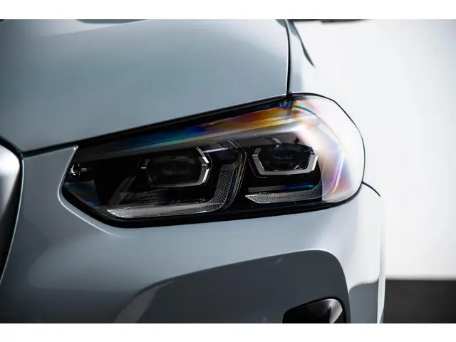 BMW X3 xDrive30e High Executive 2023 Hybride Benzine 26
