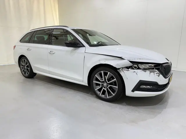Škoda Octavia Combi 1.0 TSI MHEV Sport Aut7 2021 Benzine 8