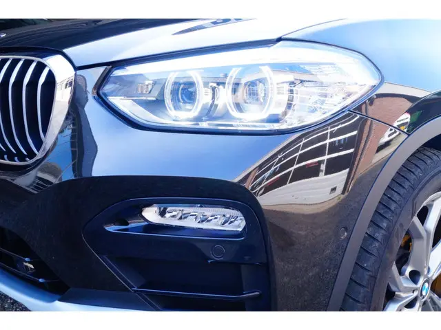 BMW X4 XDrive High Executive 3.0i upgrade 2018 Benzine 27