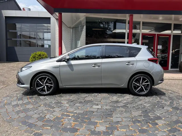 Toyota Auris 2