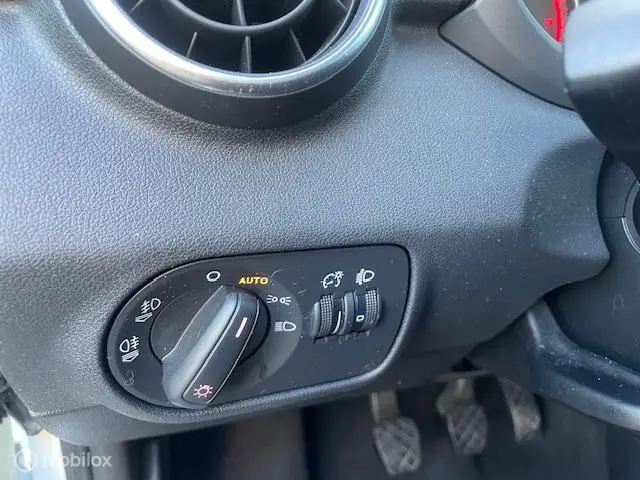 Audi A1 Sportback 1.2 TFSI Attraction 2012 Benzine 11