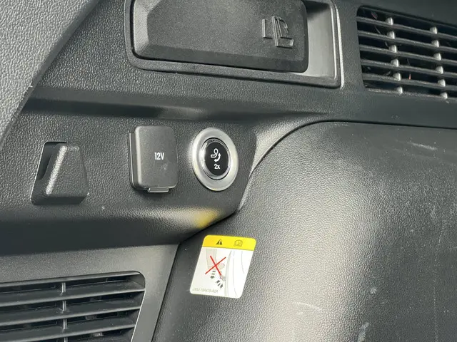 Ford Kuga 2.5 PHEV ST-Line X 2025 Hybride Benzine 15