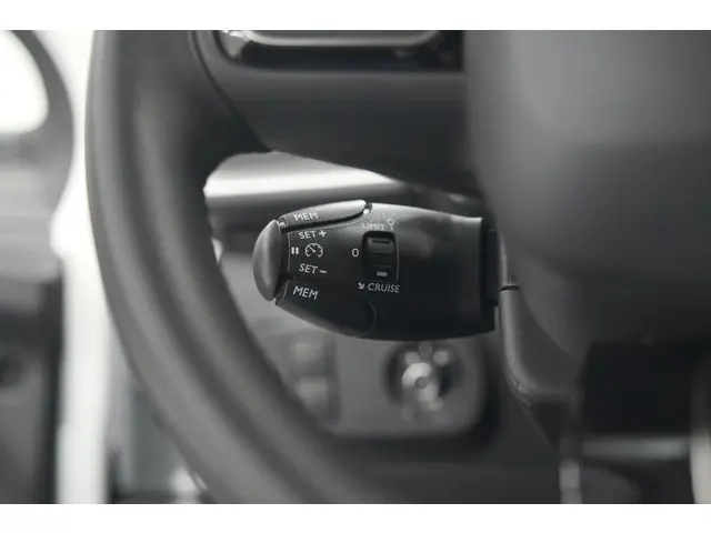 Citroën C3 PureTech 82 Shine 2023 Benzine 36