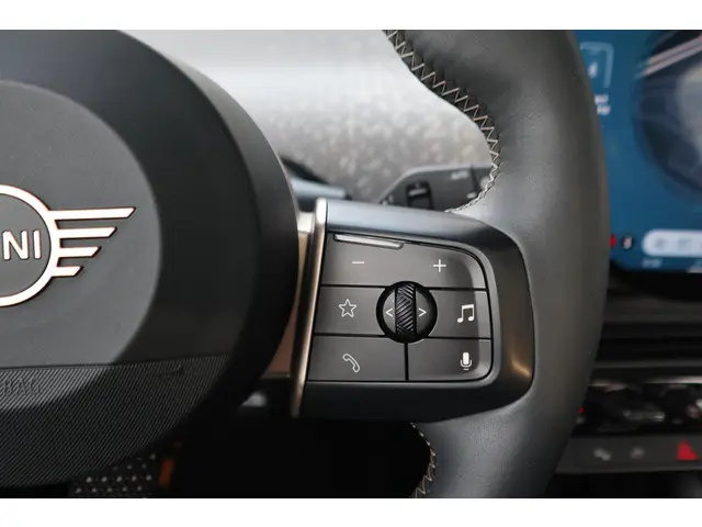 MINI Electric Cooper SE 2024 Elektrisch 16