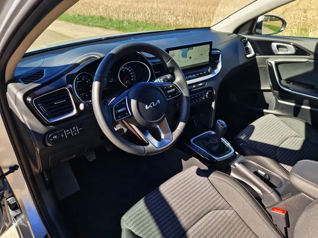 Kia Ceed 1.0 T-GDi !! 6000 km !! 2022 Benzine 25