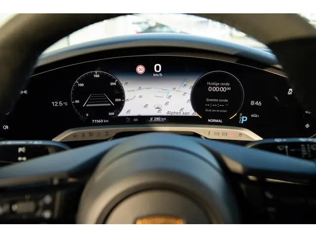 Porsche Taycan Sport Turismo GTS 93 kWh 2023 Elektrisch 52