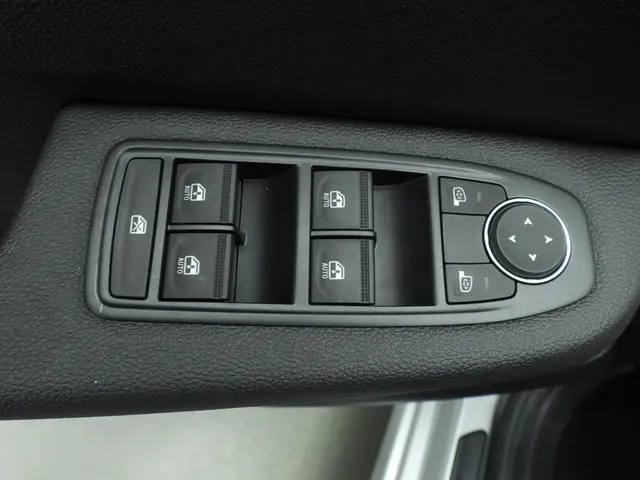 Renault Clio 1.0 TCe 90 Evolution 2023 Benzine 36