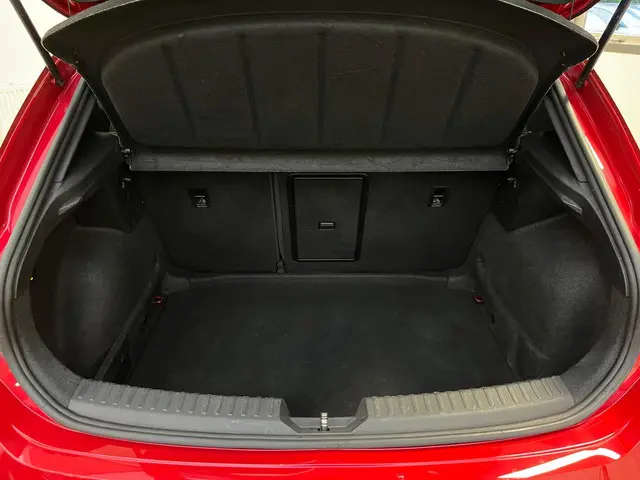 SEAT Leon 1.5 eTSI FR Business Intense 2021 Benzine 33