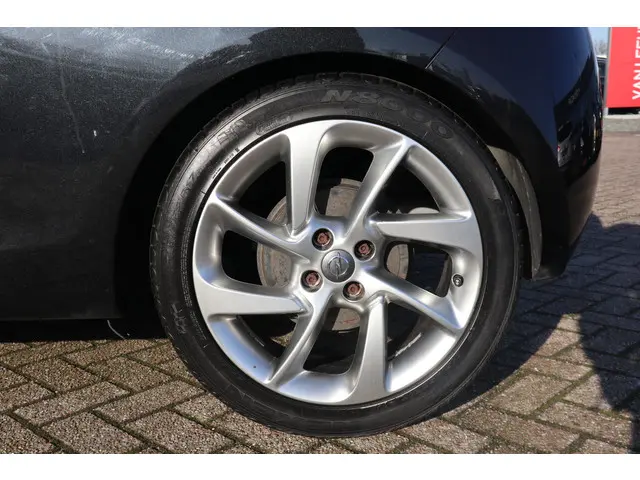 Opel ADAM 1.4 Glam 2013 Benzine 32