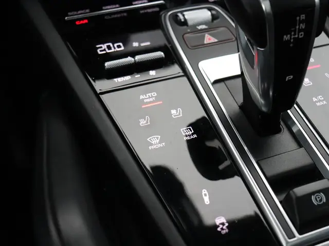 Porsche Cayenne 3.0 E-Hybrid 2020 Hybride Benzine 32