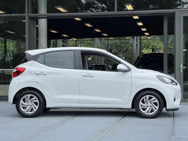 Hyundai i10 1.0 Comfort 2023 Benzine 15