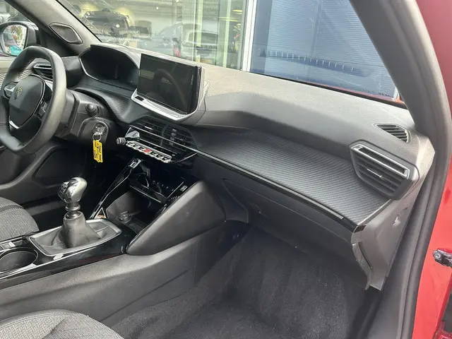 Peugeot 2008 1.2 Turbo 100PK Allure 2024 Benzine 9