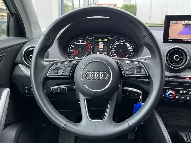 Audi Q2 30 TFSI Business Edition 2021 Benzine 31