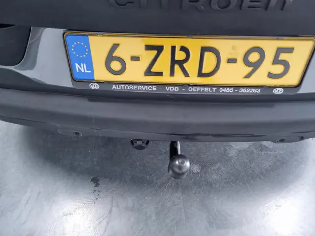 Citroën C4 Cactus 1.2 VTi Shine / Trekhaak 2015 Benzine 21
