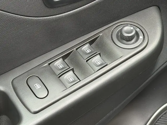 Renault Captur 0.9 TCe Barista 2015 Benzine 18