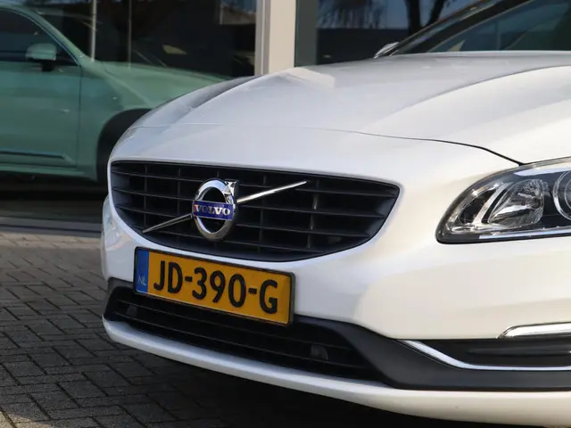 Volvo V60 2