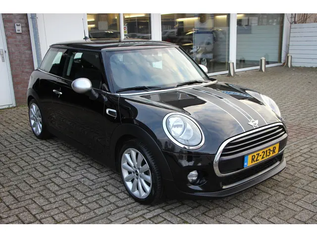 MINI Cooper Mini 1.5 Business 2018 Benzine