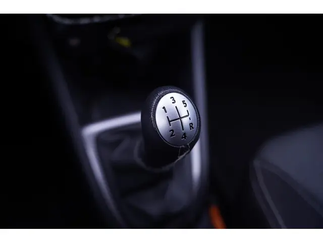 Renault Clio Estate 0.9 TCe Night&Day 2015 Benzine 37