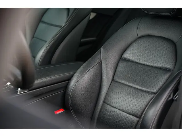 Mercedes-Benz C-Klasse 200 Prestige 2014 Benzine 26