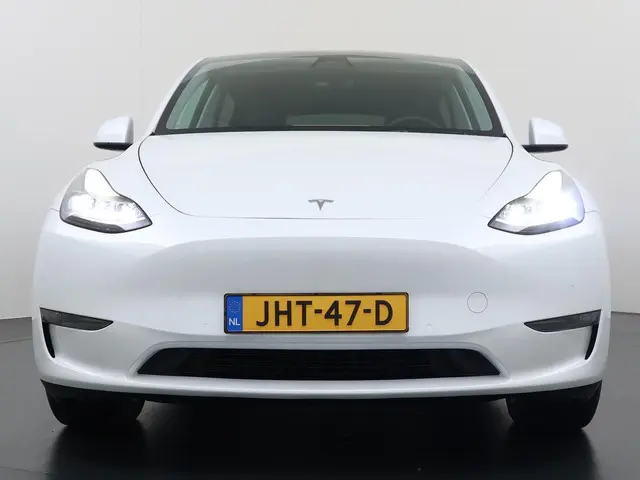Tesla Model Y Long Range AWD 75 kWh 2022 Elektrisch 3