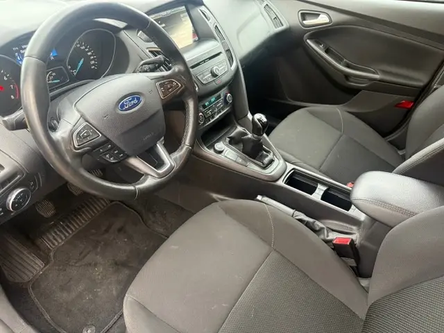 Ford Focus Wagon 1.0 Titanium 2015 Benzine 15