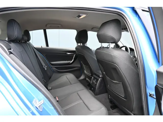 BMW 1 Serie 118i Corporate Lease Executive 2017 Benzine 27
