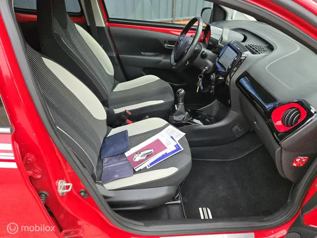 Peugeot 108 1.2 Puretech Allure TOP! 2017 Benzine 17