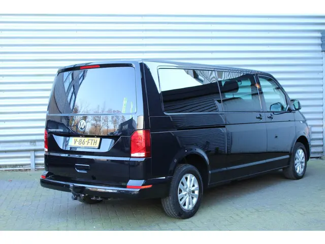 Volkswagen Transporter 2.0 TDI L2H1 30 Bulli 2024 Diesel 6