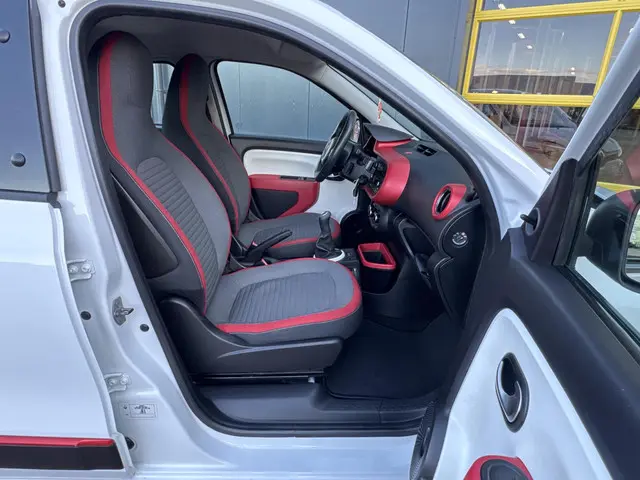 Renault Twingo 1.0 SCe Expression 2015 Benzine 24