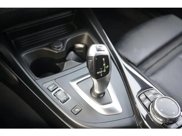 BMW 1 Serie 116d High Executive 2015 Diesel 14