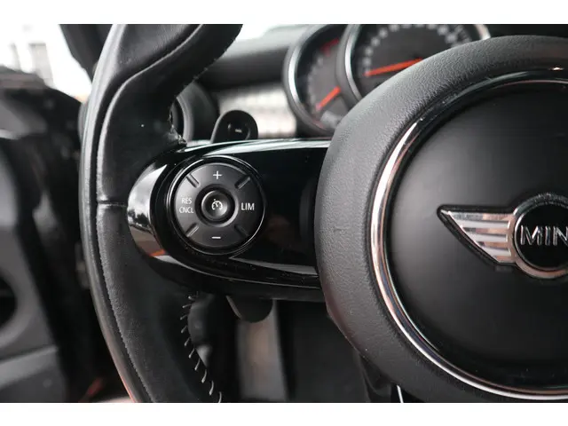 MINI 3-Deurs Cooper S 2018 Benzine 12