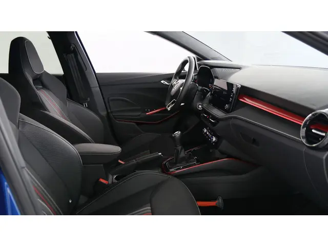 Škoda Fabia 1.0 TSI 95pk Monte Carlo 2024 Benzine 34