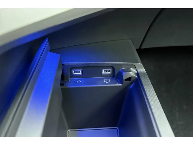 Peugeot 5008 1.2 Hybrid 145 GT 2025 Hybride Benzine 31