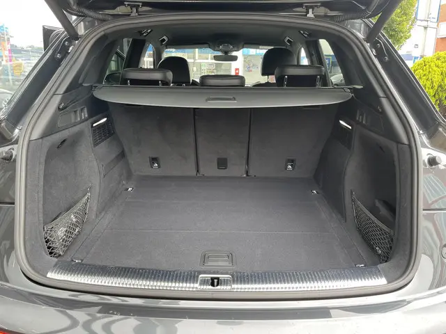 Audi Q5 2.0 TFSI Quattro Launch / S-Line 2017 Benzine 17