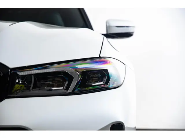 BMW 3 Serie Touring 330e xDrive 2023 Hybride Benzine 54