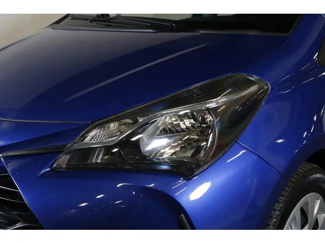 Toyota Yaris 1.0 VVT-i Comfort 2017 Benzine 3