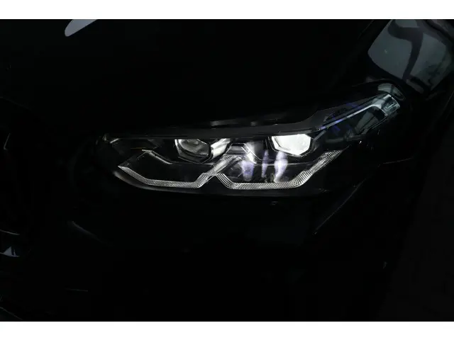 BMW X3 xDrive30e 2023 Hybride Benzine 8